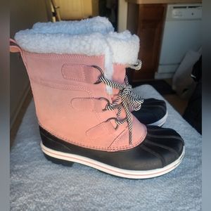 Cat and Jack boots with fur